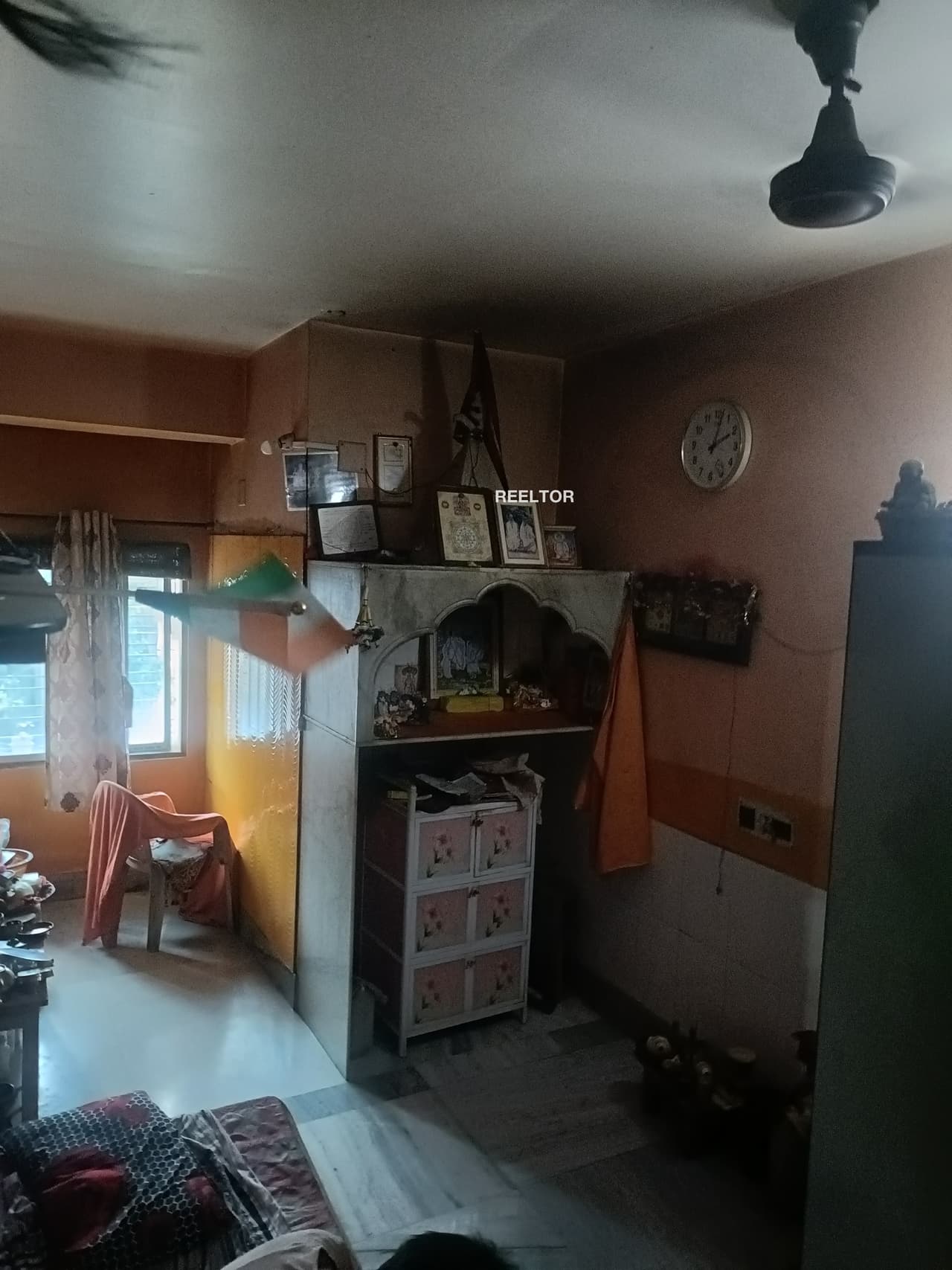 Flat In Gaur City Noida