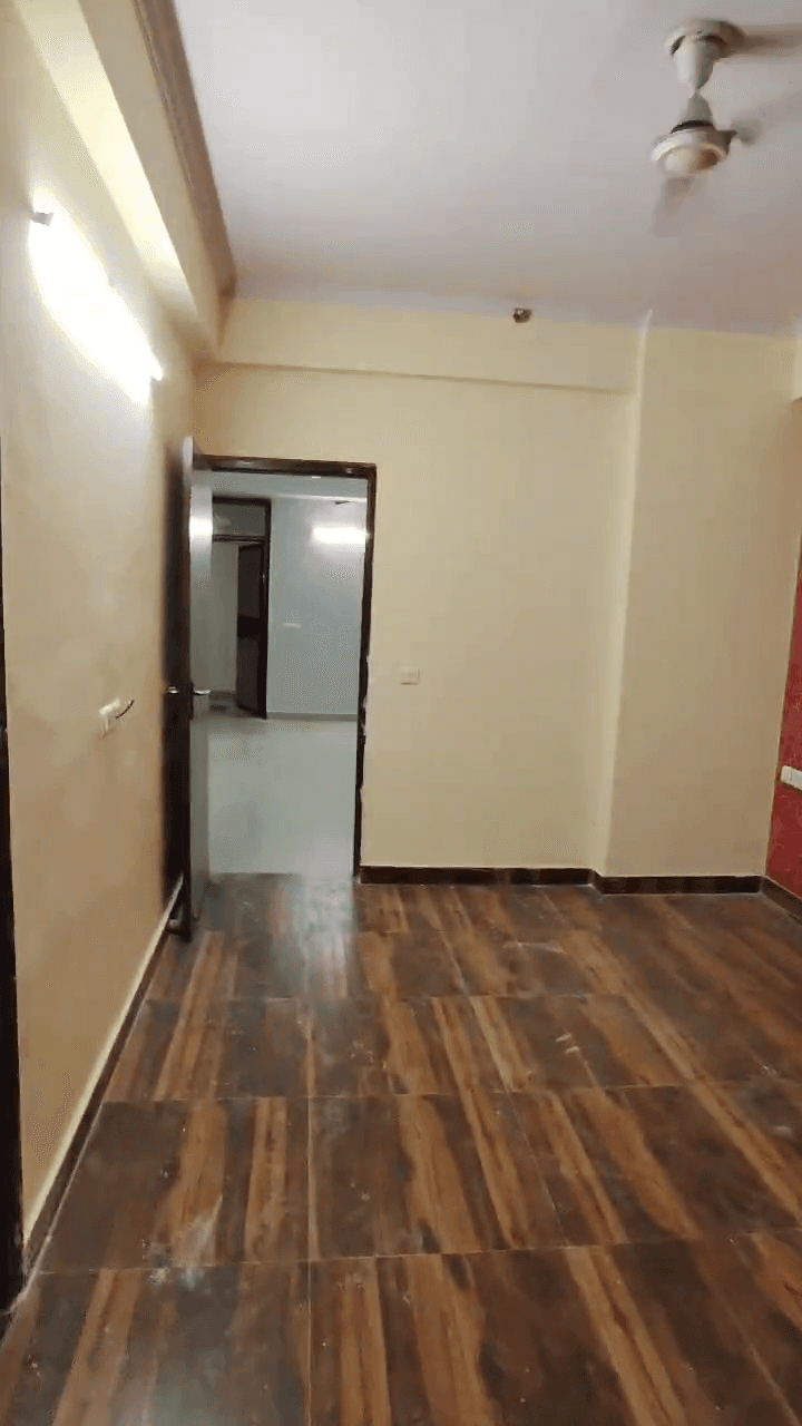 3 Bedroom Flat In Noida Ready To Move
