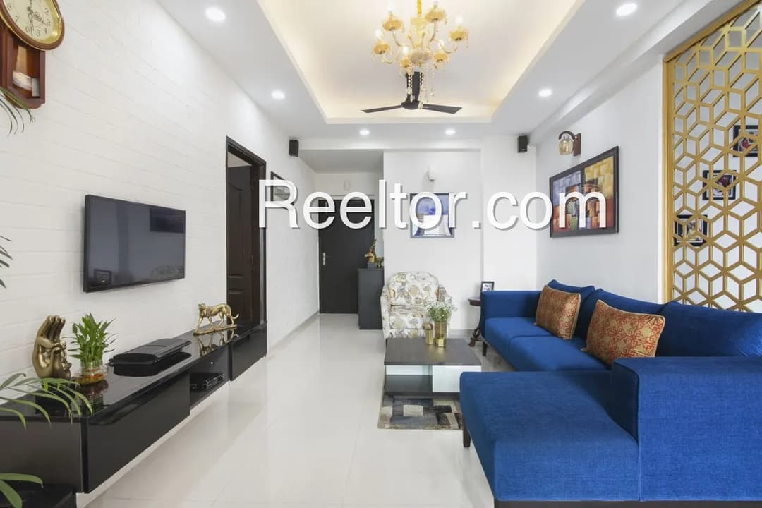 Flat In Gaur City Noida